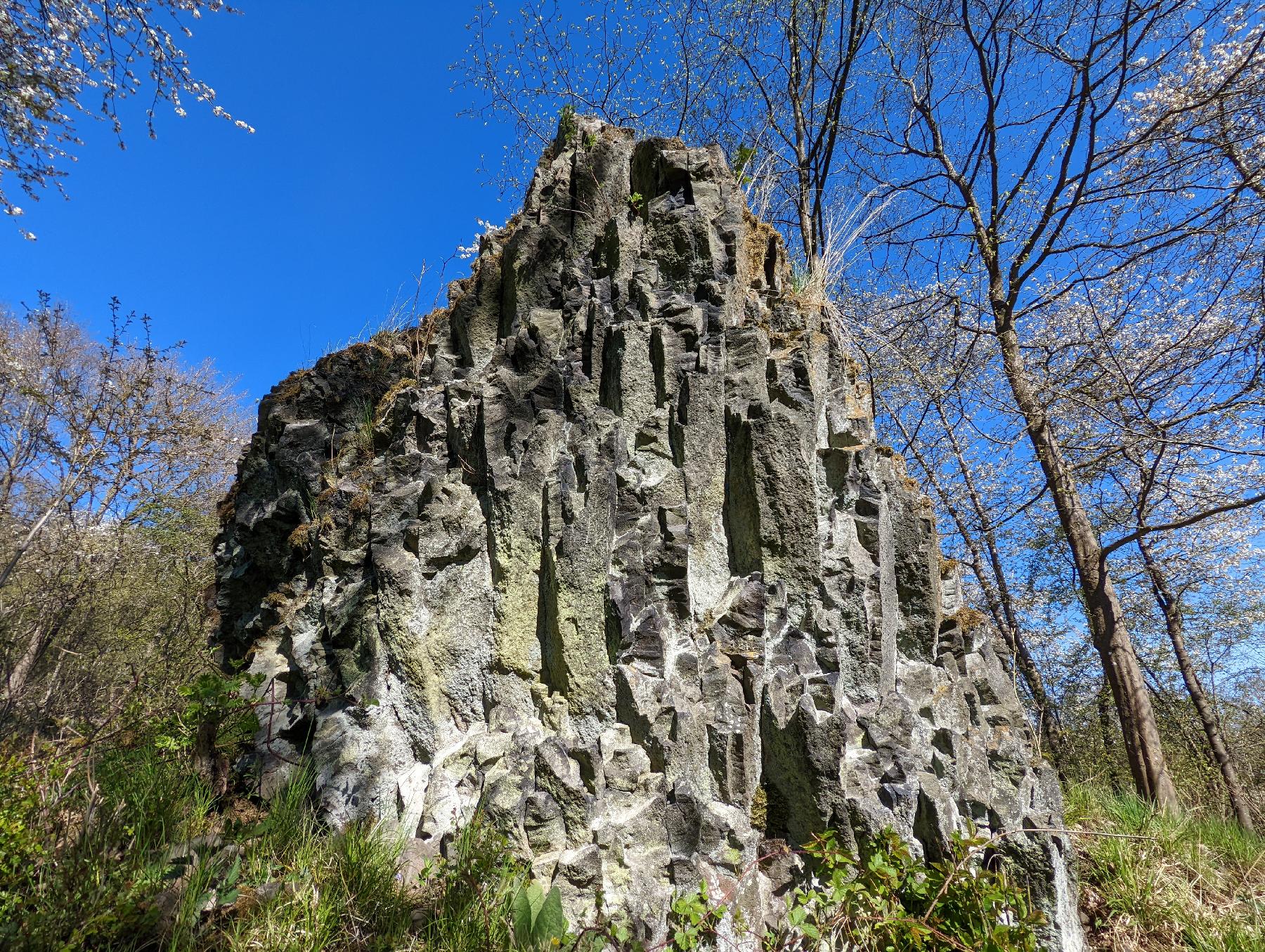 Felsen Die dicken Steine (Schadges) in Herbstein-Schadges