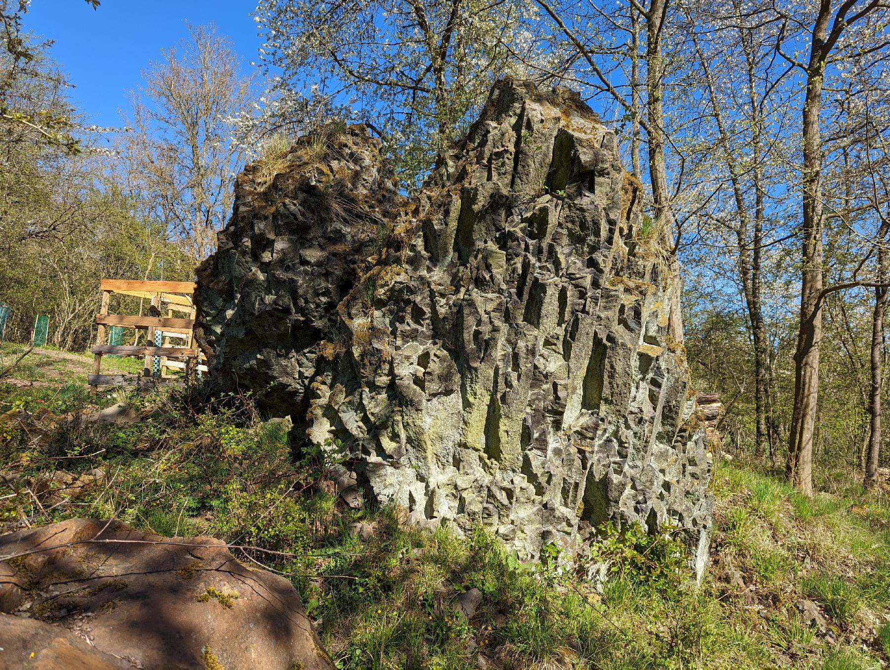 Felsen Die dicken Steine (Schadges) in Herbstein-Schadges