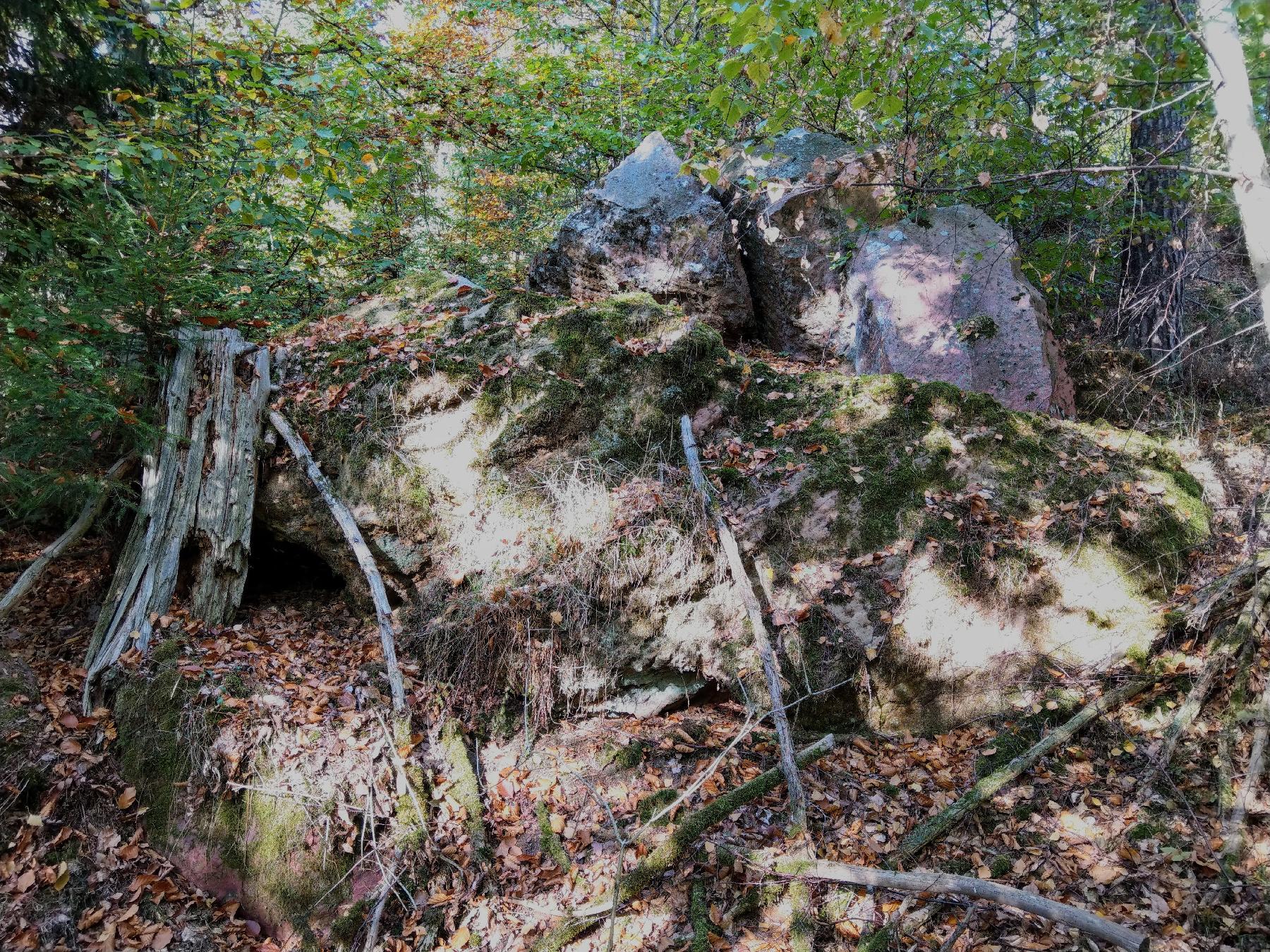 Felsen Fuchsbauten in Herbstein-Stockhausen