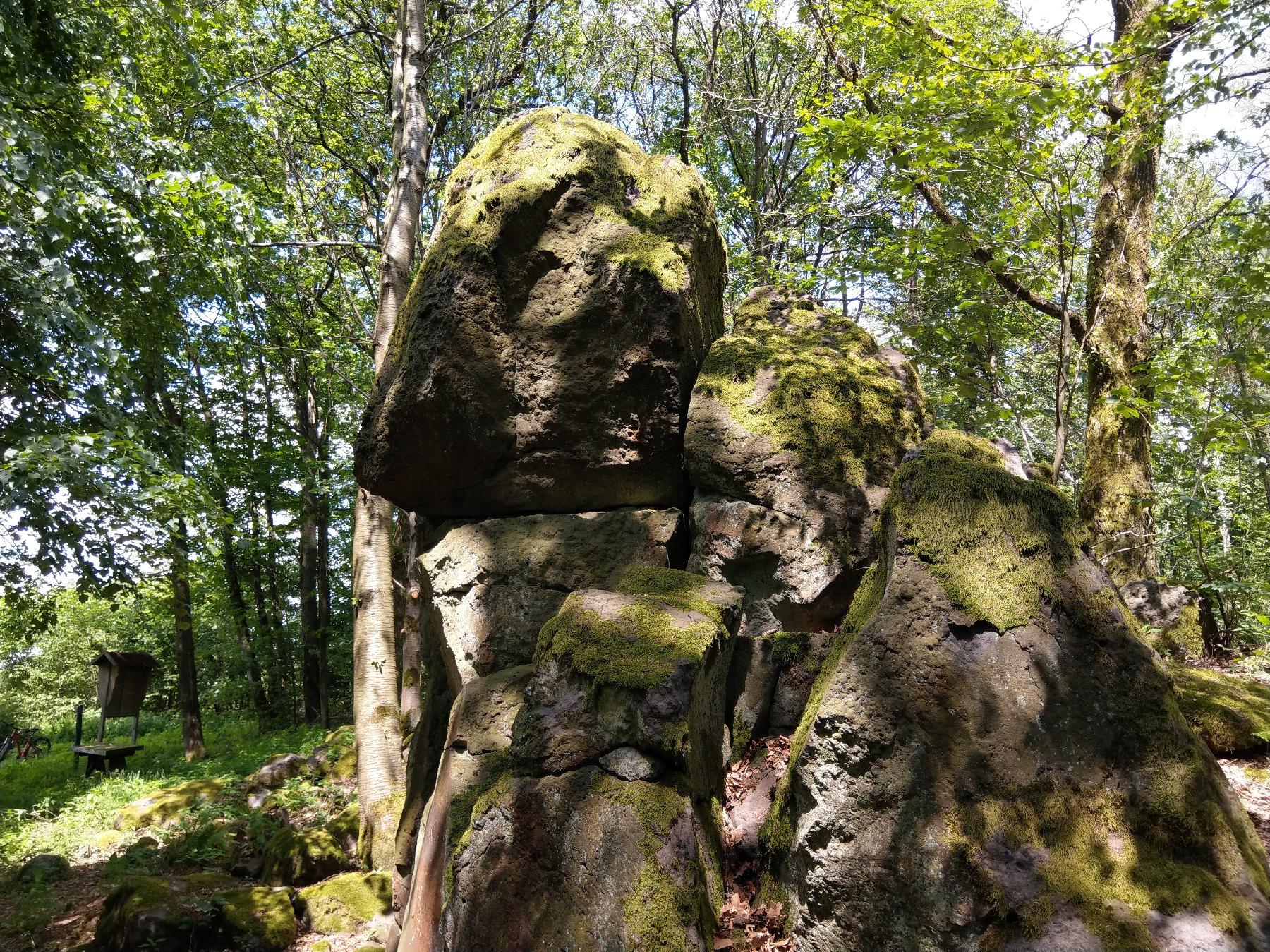 Felsen Schleuningsteine in Ulrichstein-Kölzenhain