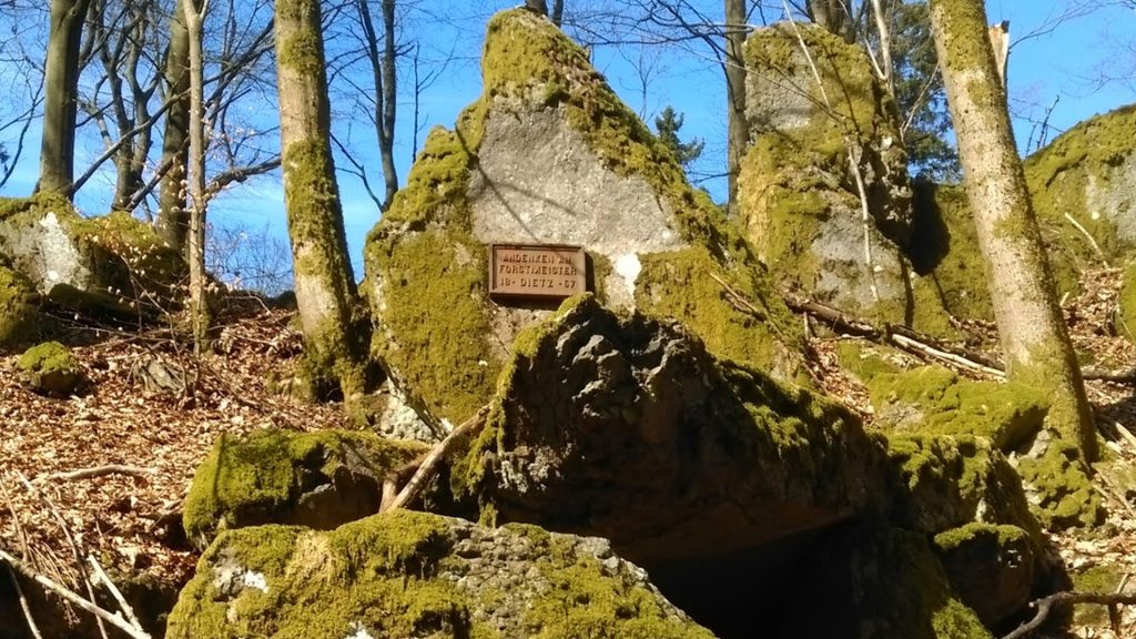 Felsen-Burg